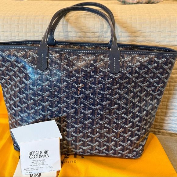 Goyard Handbags - Goyard Blue Chevron Print Saint Louis Tote